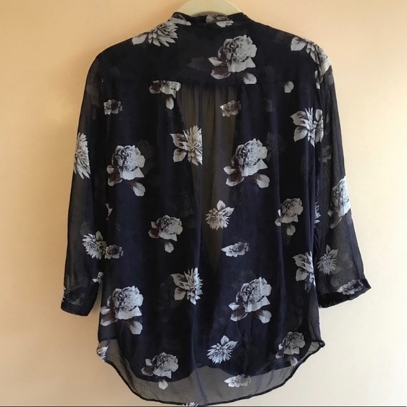 📌 Aritzia Babaton Beau Floral Blouse - Picture 4 of 4